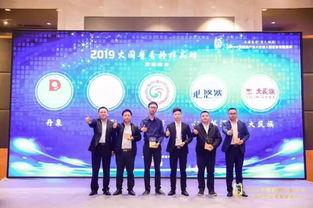 年產1.5萬噸,獲評榜樣品牌,這家35年的茅臺鎮(zhèn)老廠何以扛旗 民族醬香